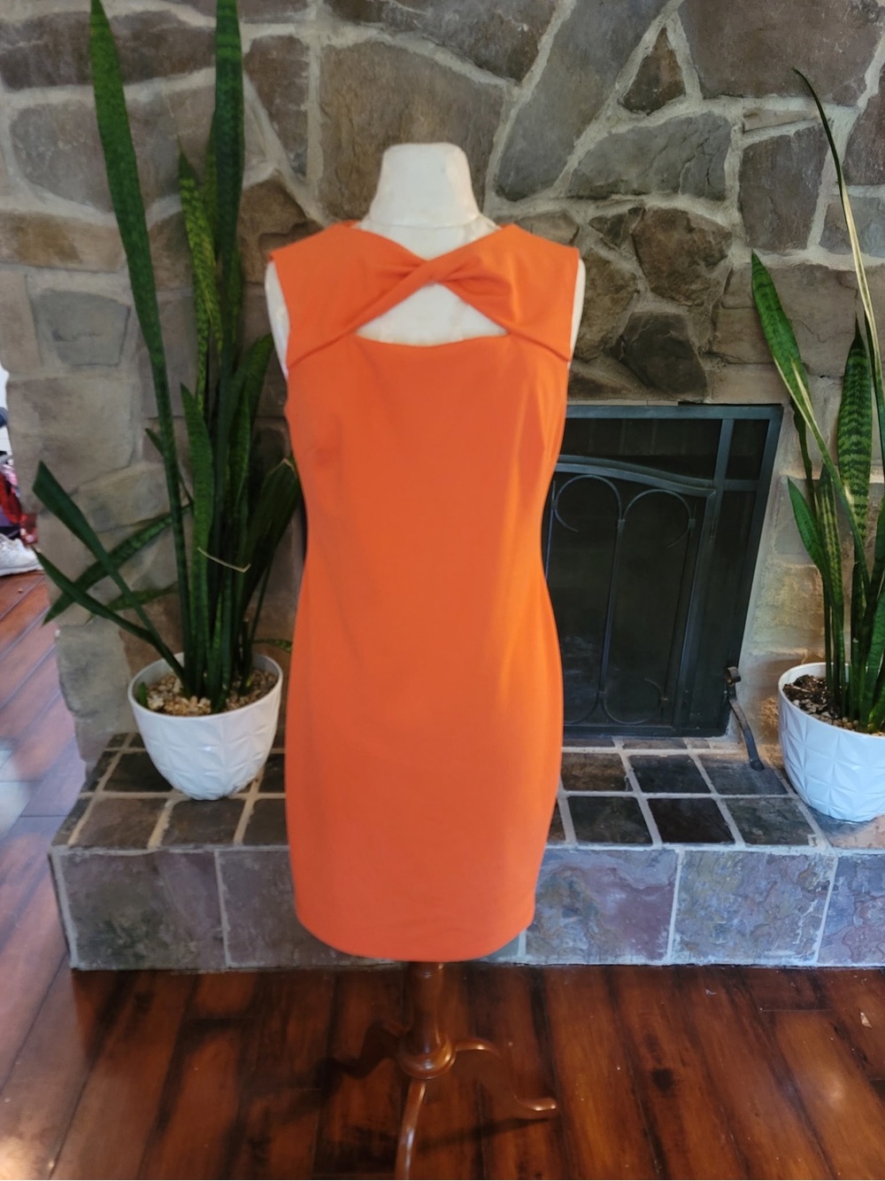 Calvin Klein Orange Sheath Dress Sz 8 Sleeveless Cutout Scoop Neck Cocktail